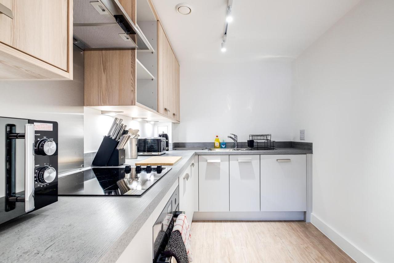 Ebra Stays - Choice Of 2 Or 3 Individual Beds - Luxury New Build Apartment ✪ City Centre, Digbeth ✓ Smart Tv'S & Large Corner Sofa - Birmingham Buitenkant foto