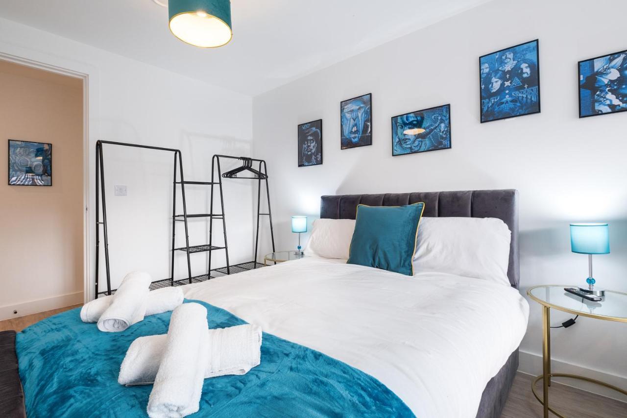 Ebra Stays - Choice Of 2 Or 3 Individual Beds - Luxury New Build Apartment ✪ City Centre, Digbeth ✓ Smart Tv'S & Large Corner Sofa - Birmingham Buitenkant foto