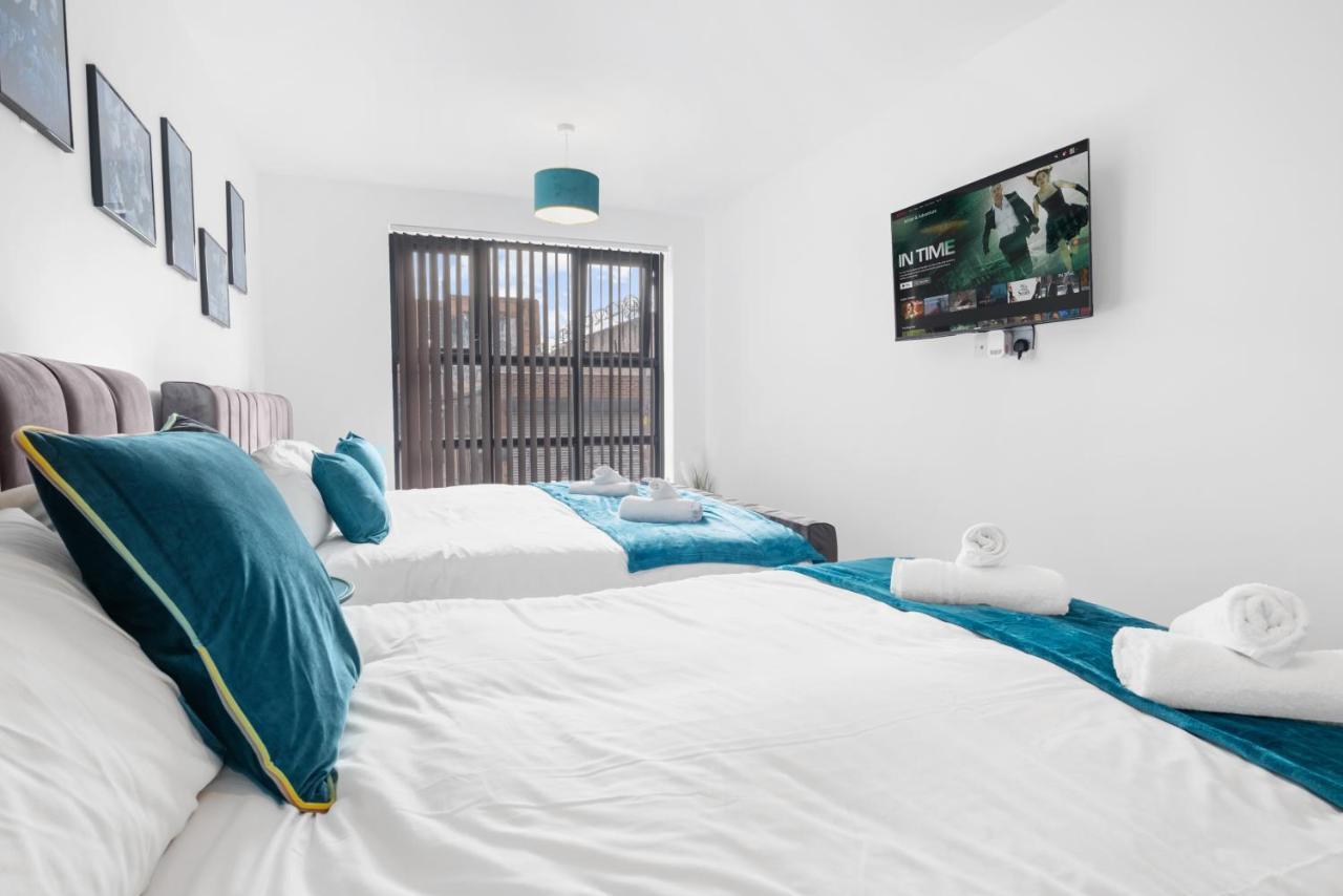 Ebra Stays - Choice Of 2 Or 3 Individual Beds - Luxury New Build Apartment ✪ City Centre, Digbeth ✓ Smart Tv'S & Large Corner Sofa - Birmingham Buitenkant foto